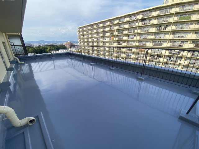 藤和東加古川ハイタウンC棟のバルコニー