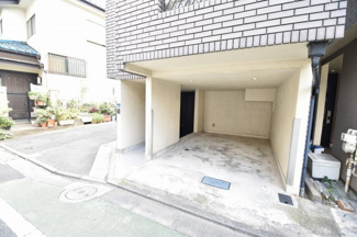 【駐車場】 | 現地見学や資料請求などお気軽にお問合わせ下さい。
周辺環境とあわせて現地ご案内致します。