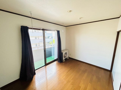 【居間・リビング】 | メモリアルハイツＡ