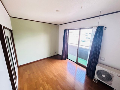 【居間・リビング】 | メモリアルハイツＡ