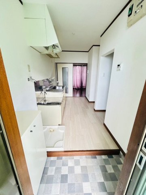 【玄関】 | メモリアルハイツＡ