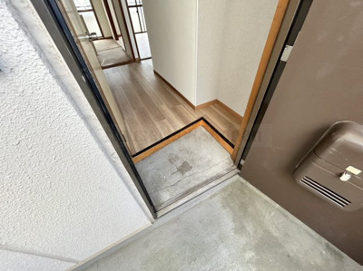 【玄関】 | ビラトレンディ