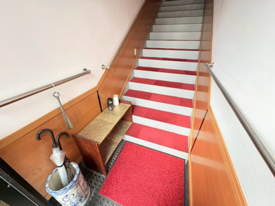 【エントランス】 | ウィスタリアA