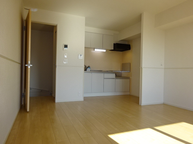 プロムナード倉敷の居間・リビング