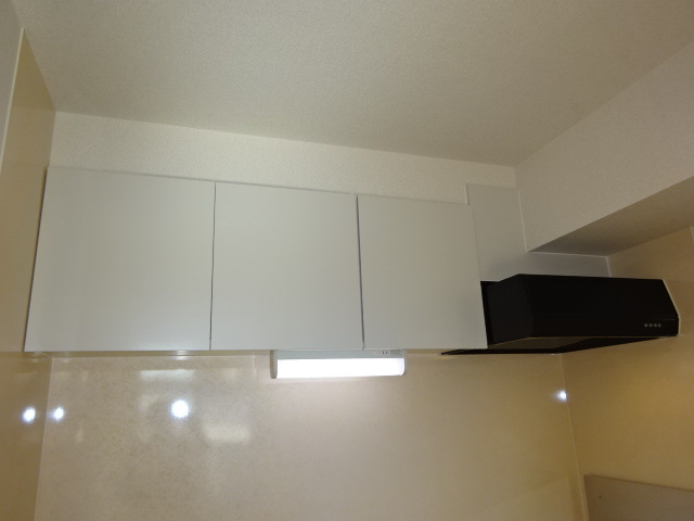 プロムナード倉敷のキッチン|キッチン上収納