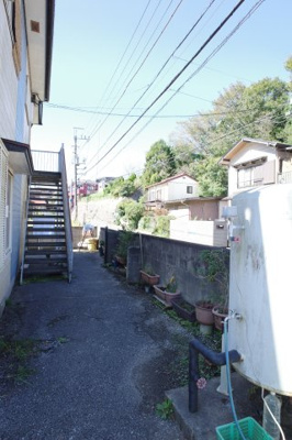 【エントランス】 | グリーンハイツ吉本 | 2階へは階段上ってトントントン！