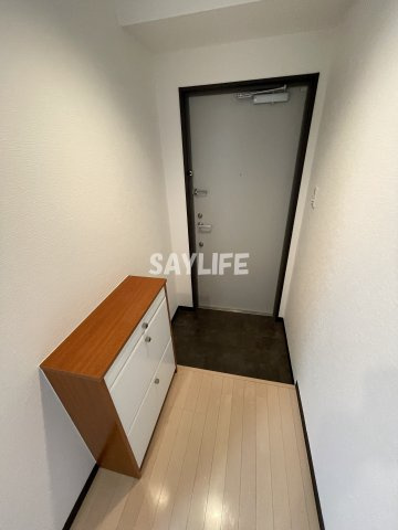クイーンライフ東今里の玄関