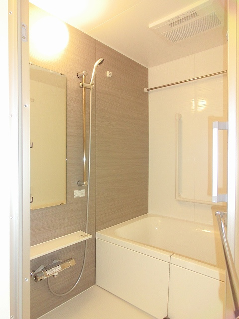 オーキッドレジデンス蔵前の浴室