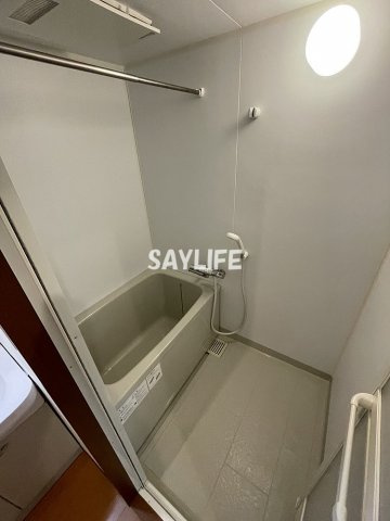 クイーンライフ東今里の浴室