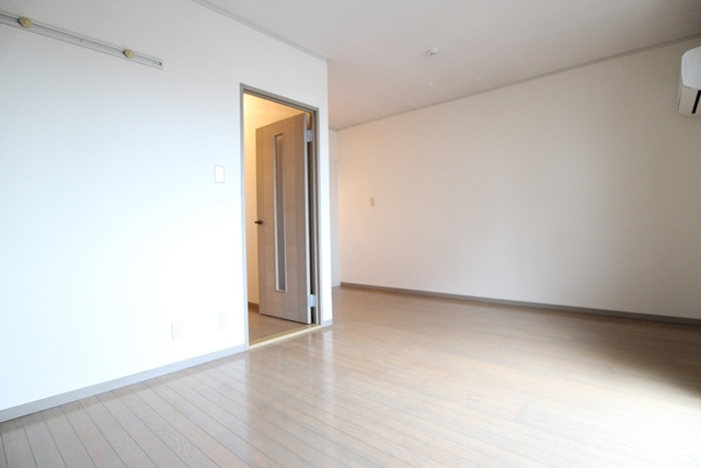 セゾンコート壱番館【キャッシュバック対象物件】の洋室