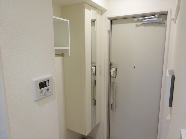 リビングヴィレッジ新柴又の玄関