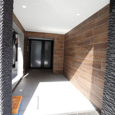 【エントランス】 | カレラパーク