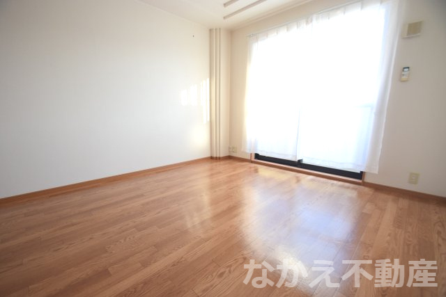 【寝室】