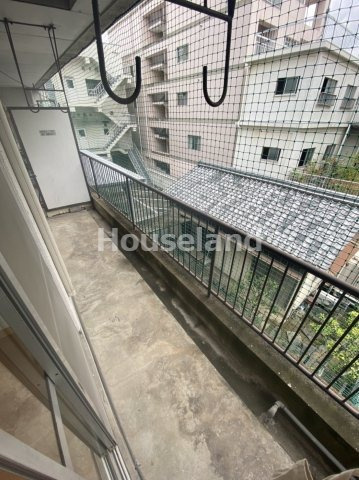 嶋ビルのバルコニー