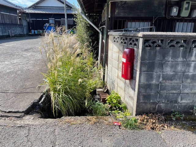 海南市沖野々・土地・56683の前面道路含む現地写真