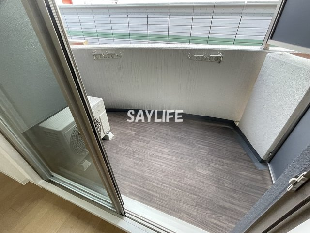 TLRレジデンス高井田のバルコニー