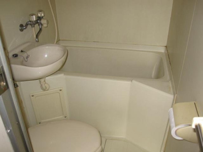 【浴室】 | 利回り：約9％。全15戸の一棟収益マンション！