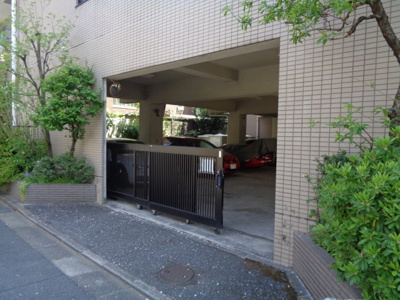 【駐車場】 | サクラマンション