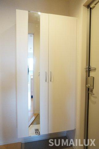 Ｎｅｕｔｒａｌ　８の玄関