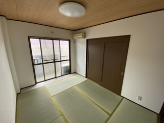【寝室】