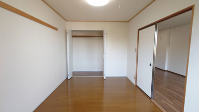 【収納】 | セジュールU | 洋室6帖