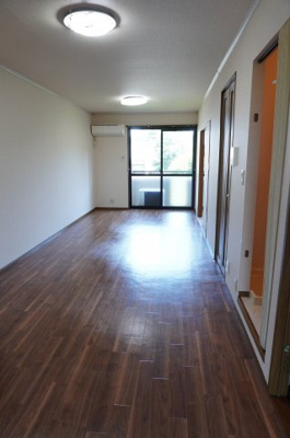 【居間・リビング】 | セジュールU | LDK12帖