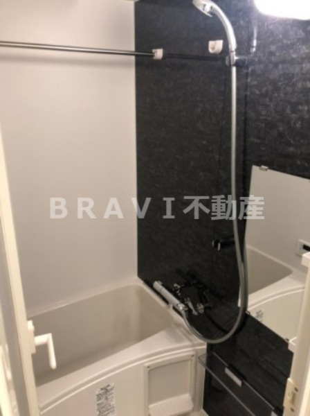 ルネフラッツ谷町四丁目　BRAVI不動産の浴室|【ルネフラッツ谷町四丁目】高級感のあるお風呂です