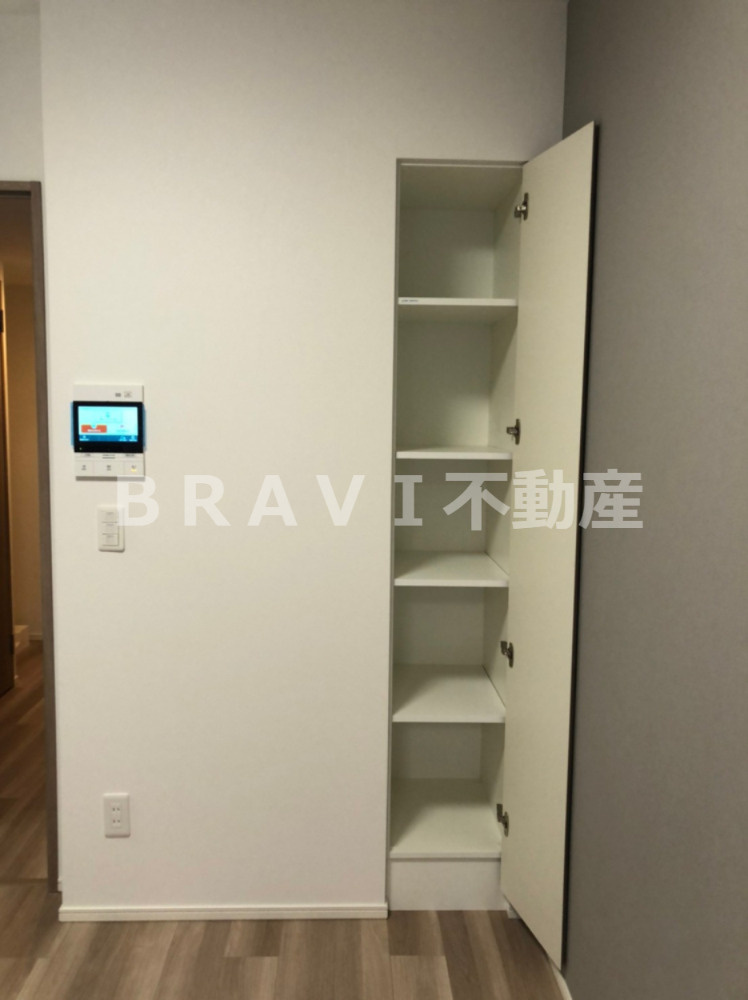 ルネフラッツ谷町四丁目　BRAVI不動産の収納|【ルネフラッツ谷町四丁目】使い勝手のいい寝室です