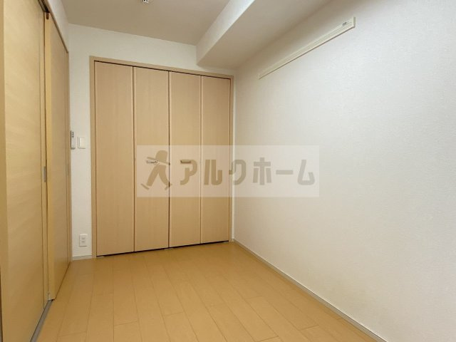 グレイス寺川の洋室