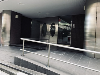 【エントランス】
