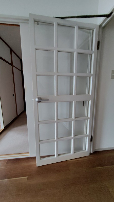 箕面市半町３丁目の賃貸マンションの居間・リビング