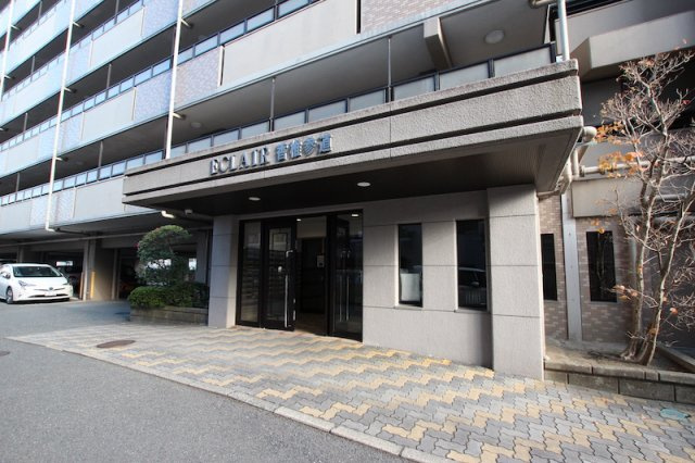 エクレール香椎参道のエントランス