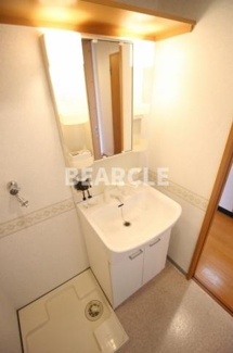 【独立洗面台】 | エリーフラッツ京町