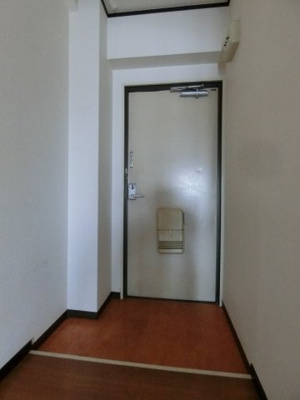 【玄関】 | サンハイティ室谷