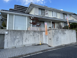 【外観】 | 前面に建物がなく、日当たり良好！
外観もきれいです♪
