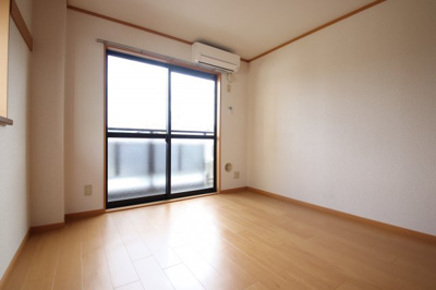 【居間・リビング】 | グラデュエートレジデンス