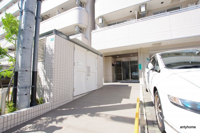 クレールソフィア都島　仲介手数料無料のエントランス