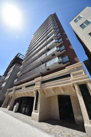 プレジオ本町の外観