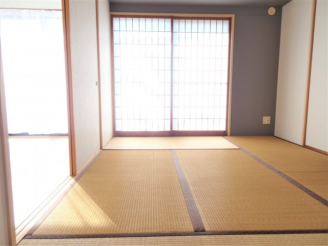 アクアポリスランドマーク2000の和室