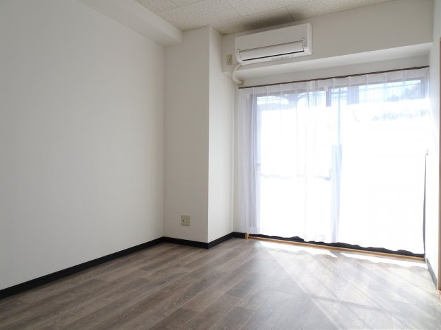 アクアポリスランドマーク2000の洋室