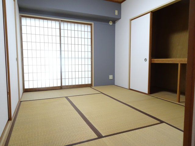 アクアポリスランドマーク2000の和室