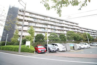 【外観】 | 令和3年大規模修繕工事実施済！耐震改修工事履歴もある、しっかり管理されたマンションの外観です！