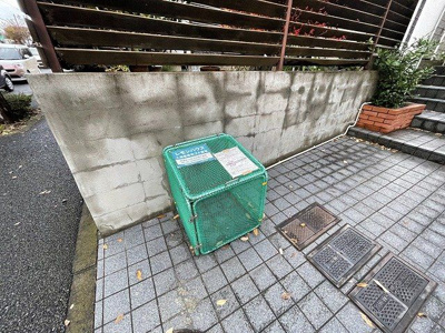 【その他共用部分】 | レモンハウス | 敷地内ごみ置き場でごみ出しもらくらく～♪忙しい社会人さんや学生さんにもうってつけ！