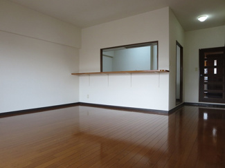 【居間・リビング】 | ラフィーネ六名