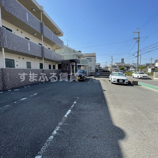 【駐車場】