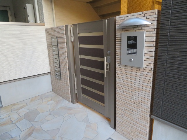 フジパレス横堤Ⅰ番館のエントランス