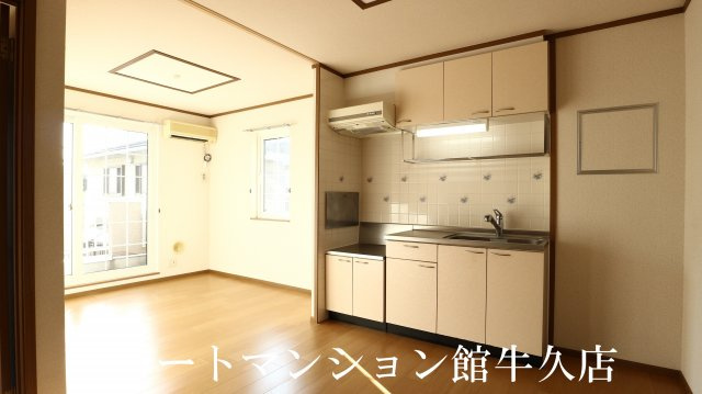 パストラーレＢの居間・リビング