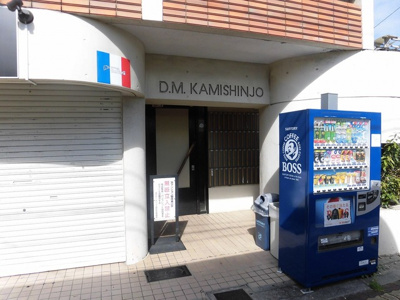 【エントランス】 | ダイドーメゾン上新庄 | 落ちついた外観にマッチしたエントランスです