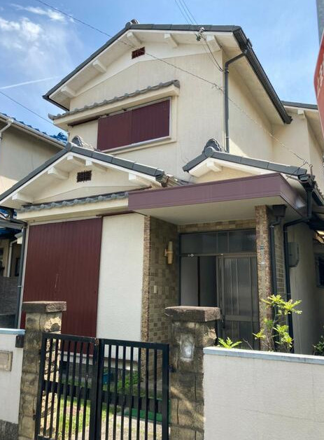 魚住町貸家