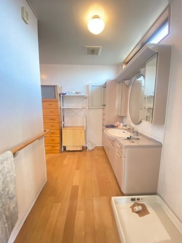 都城市庄内町の中古一戸建の独立洗面台